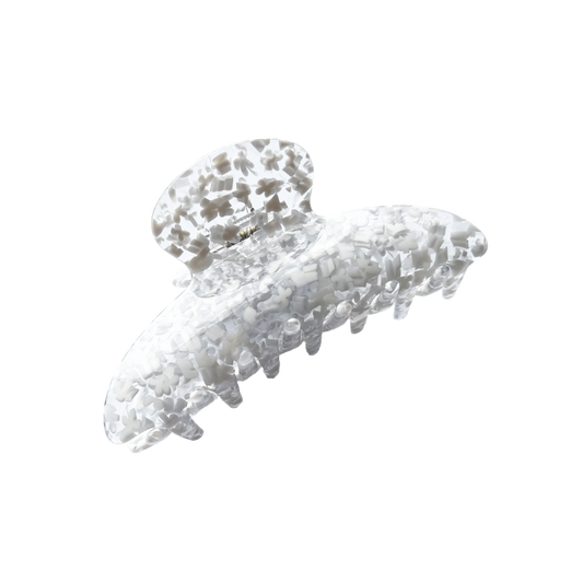 Elle in Daisy Chains