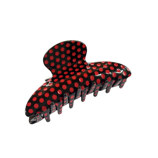 Elle in Little Bisous