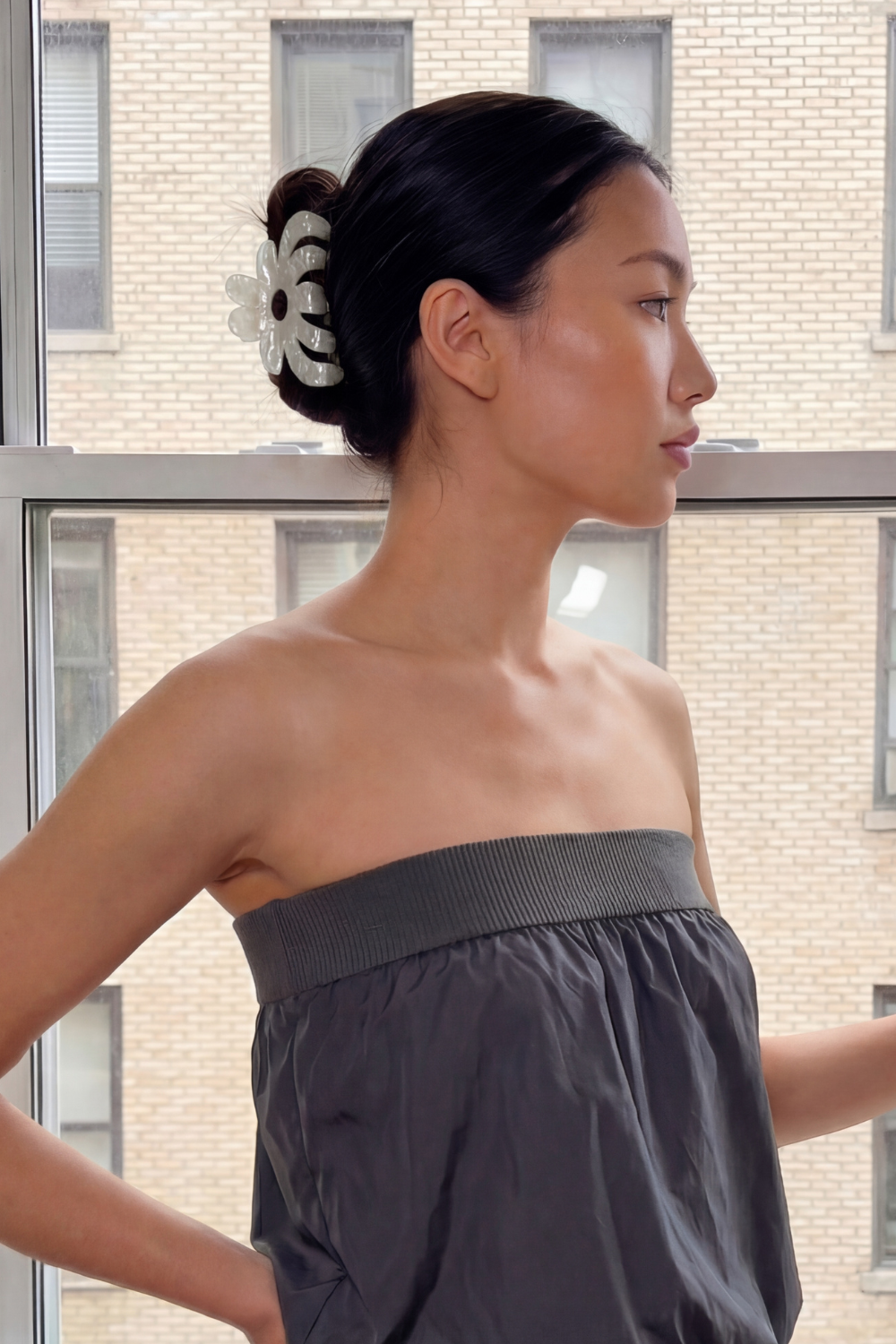 Rebekah Claw Clip in Classic Pearl