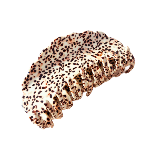 Jenny Claw Clip in Cinnamon Latte