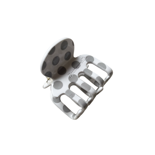 Sam Claw Clip in Chia Pudding