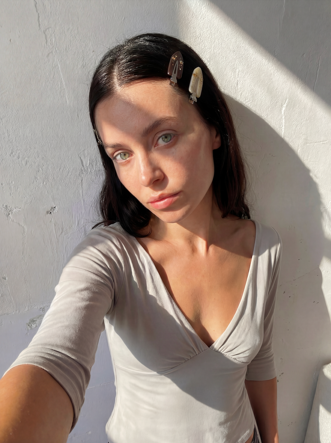 Maddie Creaseless Clips in Shortbread Honey & Dark Roast