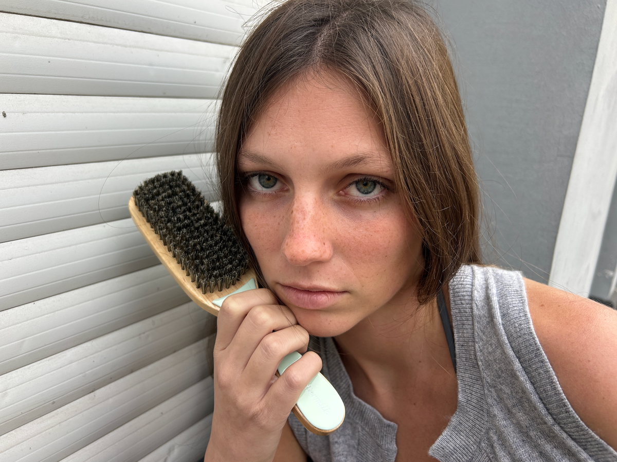 Benny Boar Bristle Brush in Honeydew