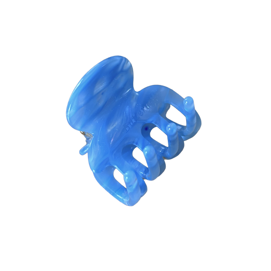 Sam Claw Clip in Blue Raspberry