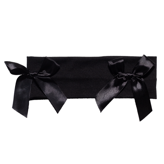 Bow Me a Kiss in Liquorice